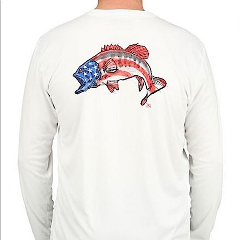 Simms Men’s Solar Tech Tee with a Star Spangled Small Mouth Bass